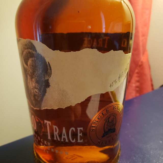 BUFFALO TRACE SINGLE BARREL SELECT 2019 (MACADOODLES)