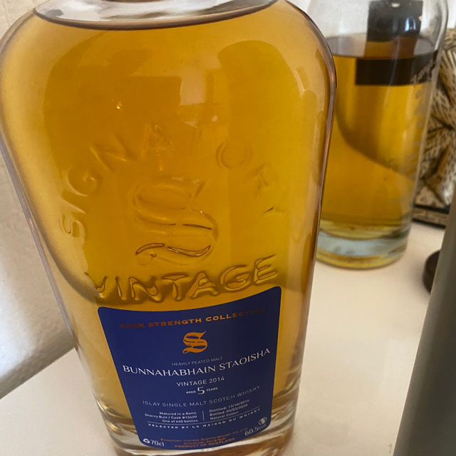 Signatory Vintage Cask Strenght Bunnahabhain Staoisha 2014 5 years old LMDW exclusive