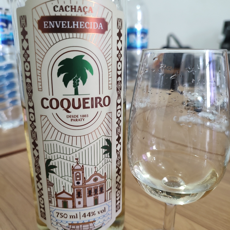 CACHAÇA COQUEIRO ENVELHECIDA CARVALHO