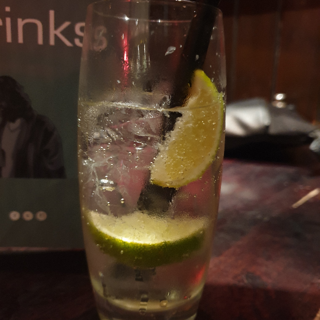 Felons Old Tom Gin