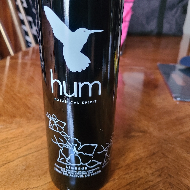 Hum botanical spirit