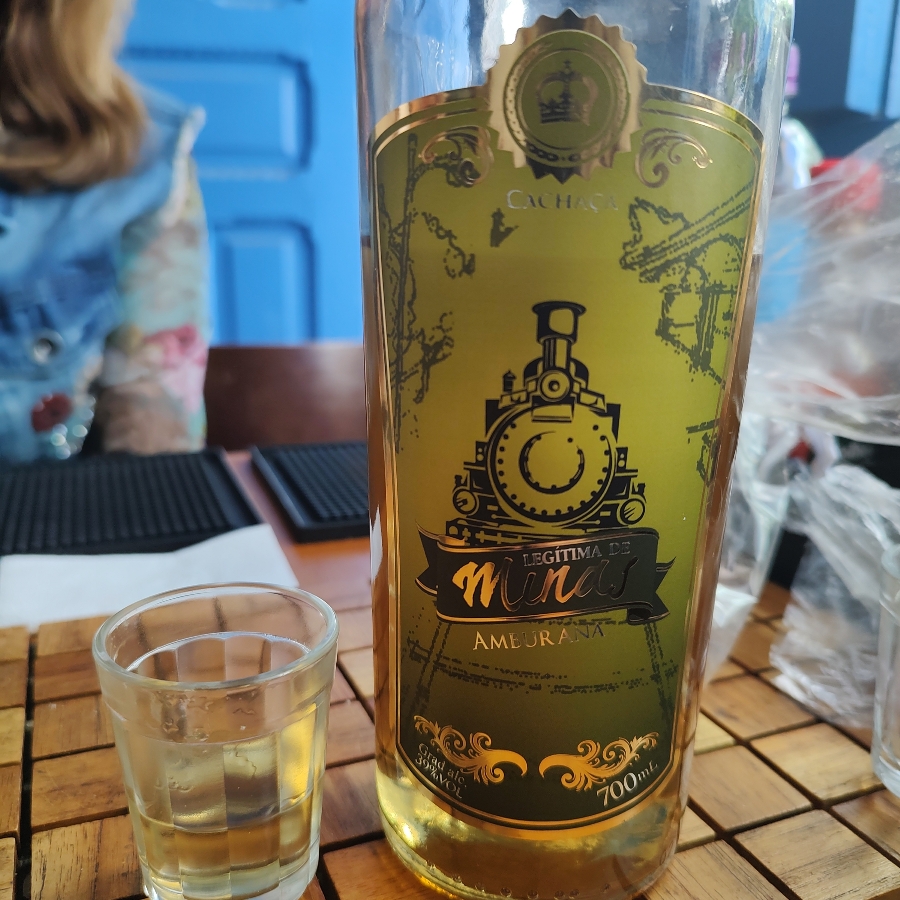 CACHAÇA LEGITIMA DE MINAS AMBURANA