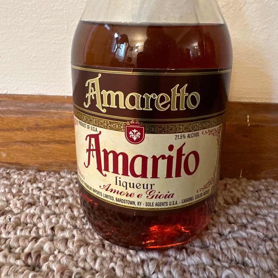 Amaretto Liqueur Amore e Gioia