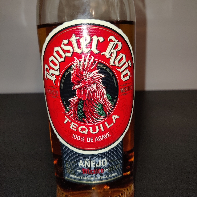Rooster Rojo Añejo