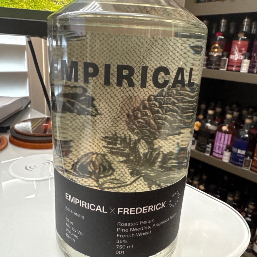 Empirical x Frederick (Anderson)
roasted pecan distillate, pine, needle, distillate, Angelica root distillate, French wheat spirit