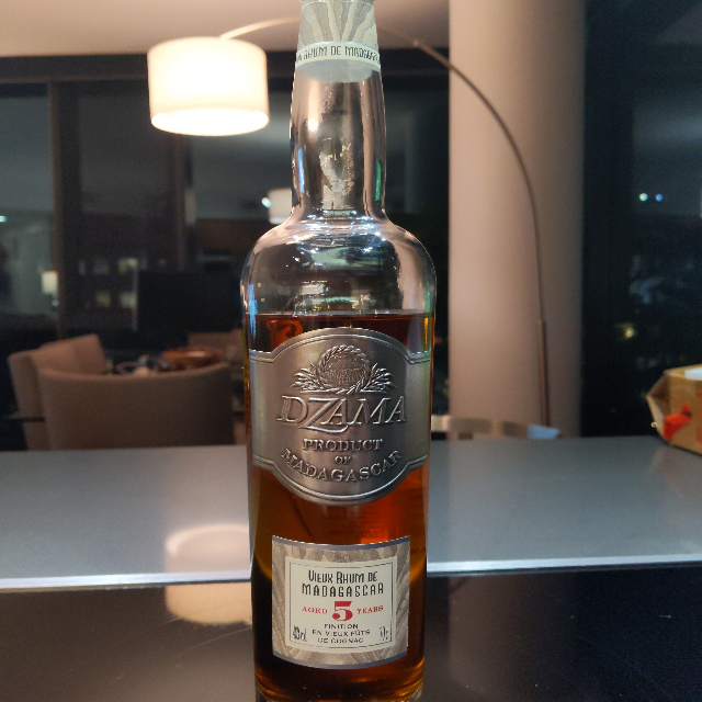 Dzama Vieux Rhum de Madagascar