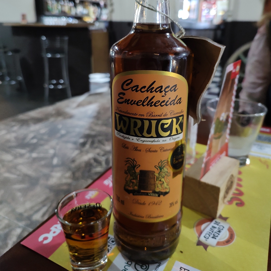 CACHAÇA WRUCK PREMIUM CARVALHO 8 ANOS