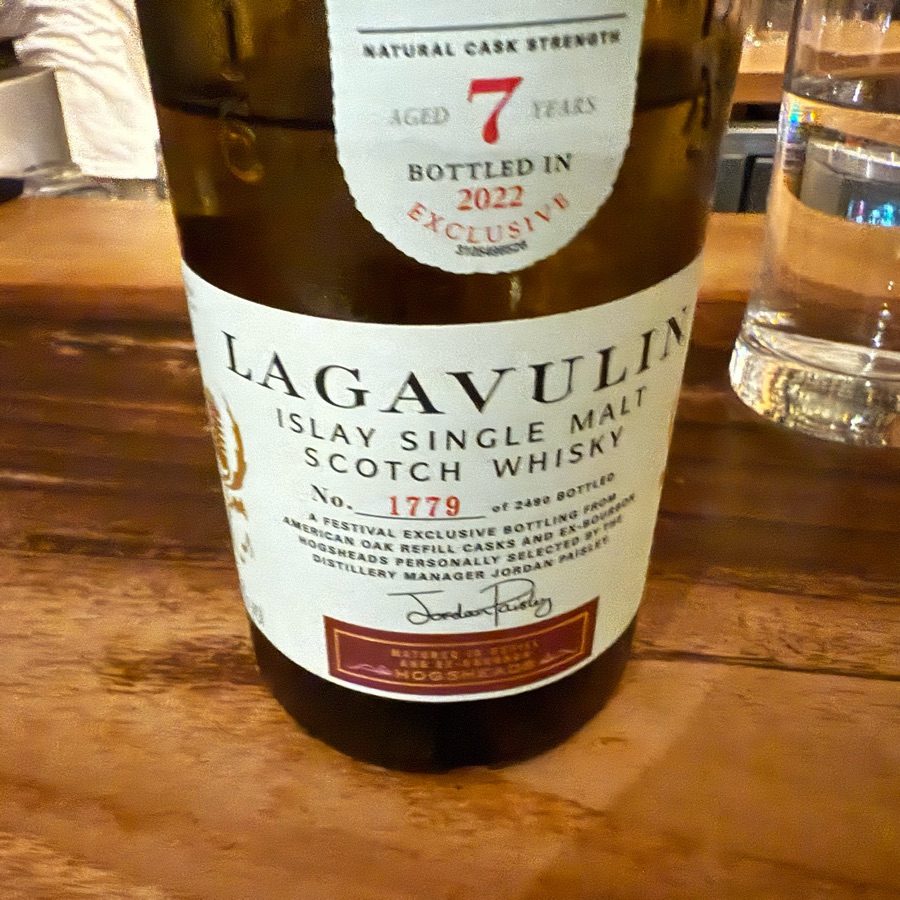 lagavulin 7 yo.  natural cask strenght. 
un un