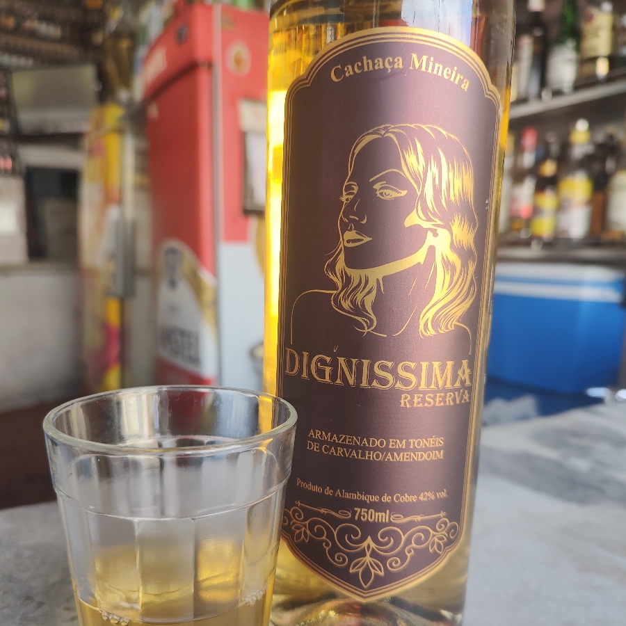 CACHAÇA DIGNÍSSIMA RESERVA