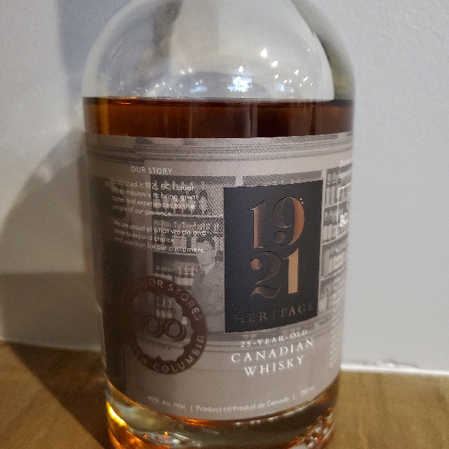 1921 Heritage 25 Year Old Canadian Whisky