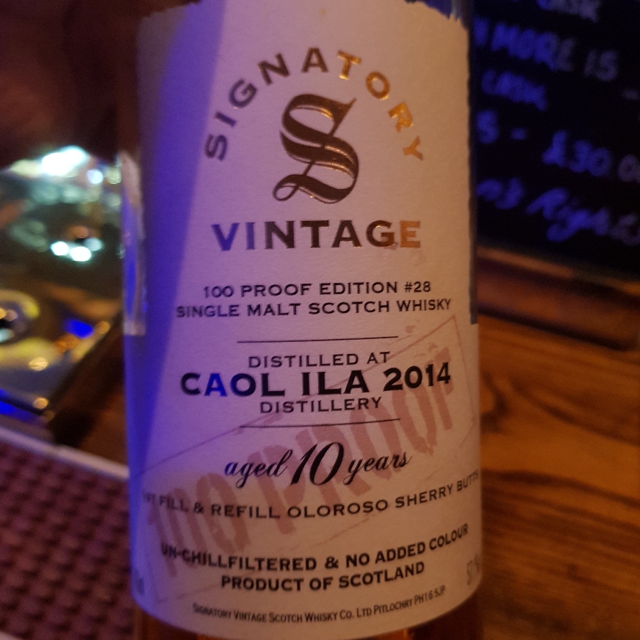Caol Ila 10 year signatory