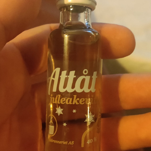 Attåt juleakevitt