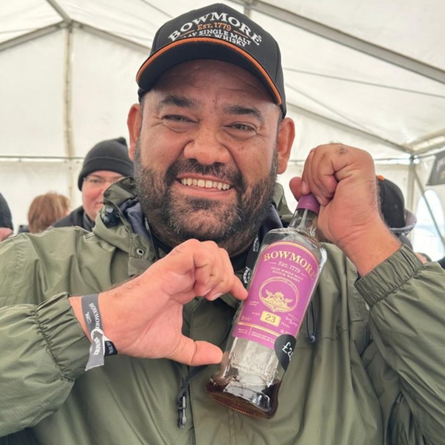 Bowmore Lovers Transformed 23yo