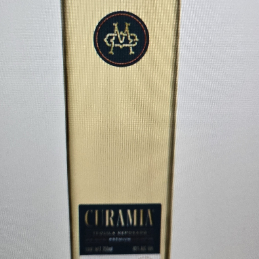 Curamia