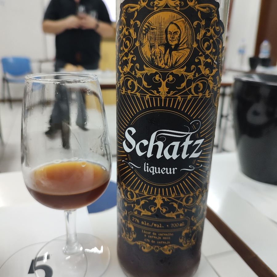 LICOR DE CERVEJA E CARVALHO SCHATZ