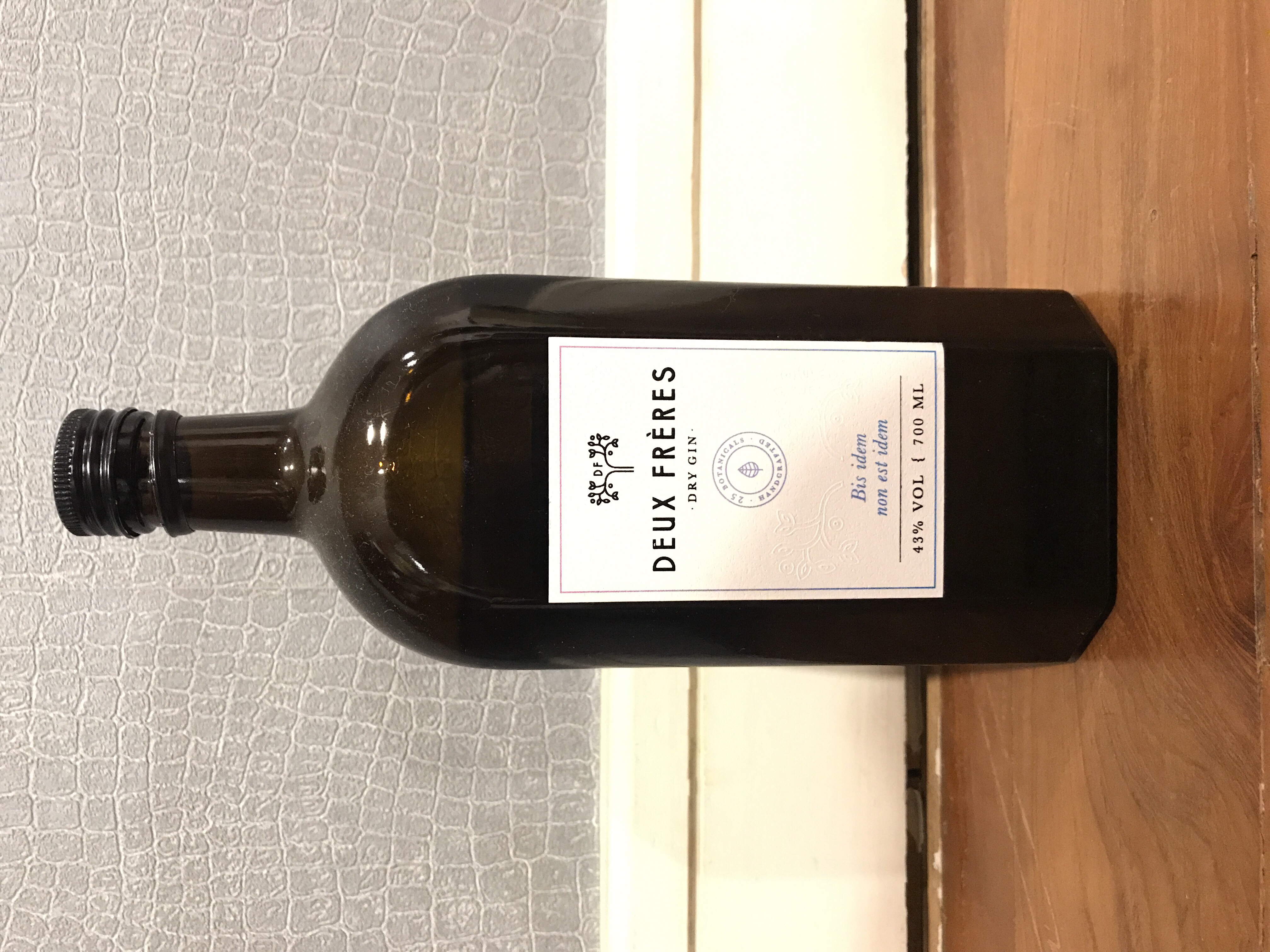 Deux Freres Dry Gin