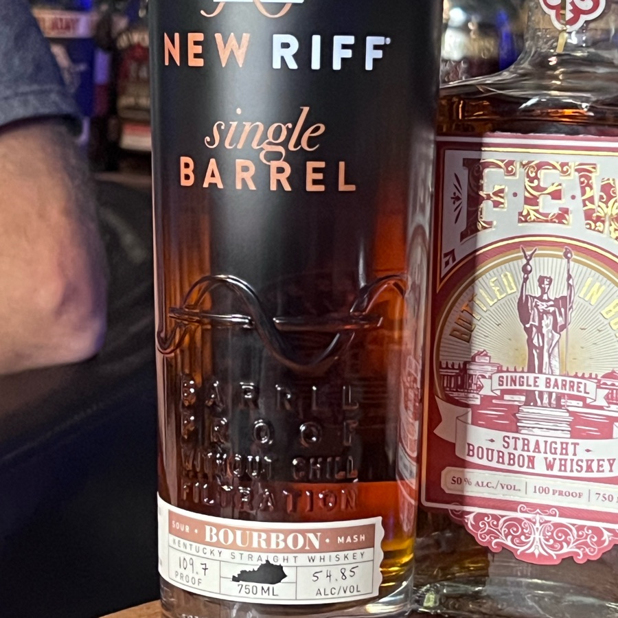New Riff Single Barrel Bourbon Sour Mash Kentucky Straight Whiskey (New Braunfels Bourbon)