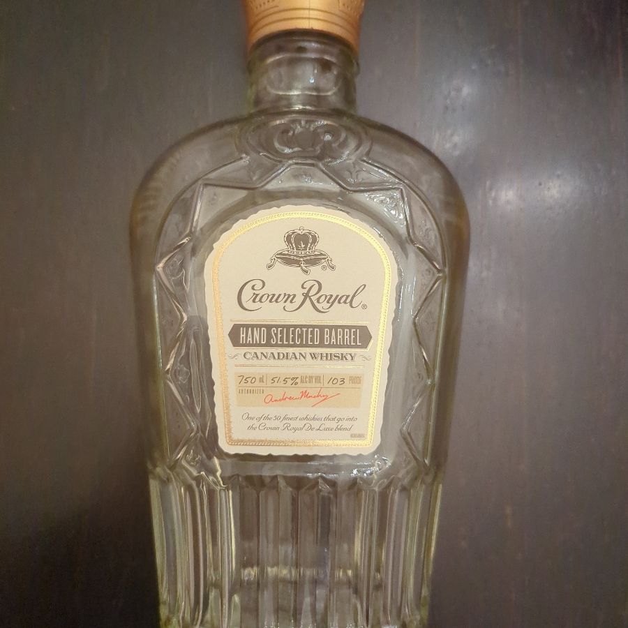 Crown Royal Hand Selected Barrel OHLQ (Cinnamon Toast Crunch)