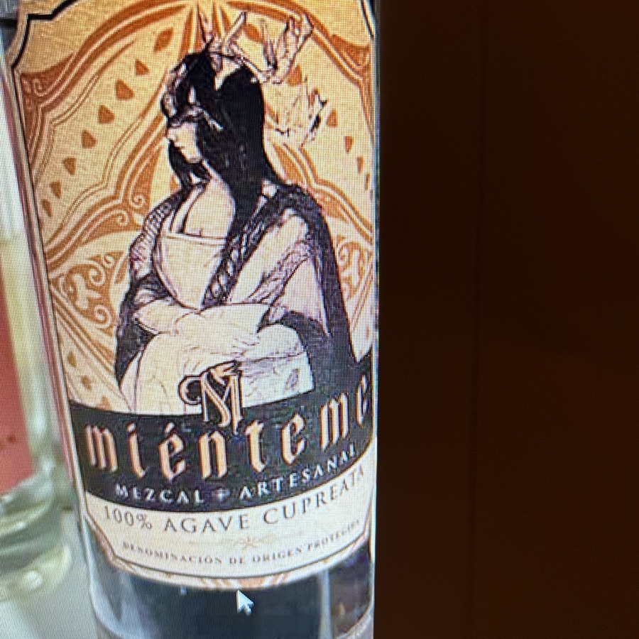 Miénteme Mezcal