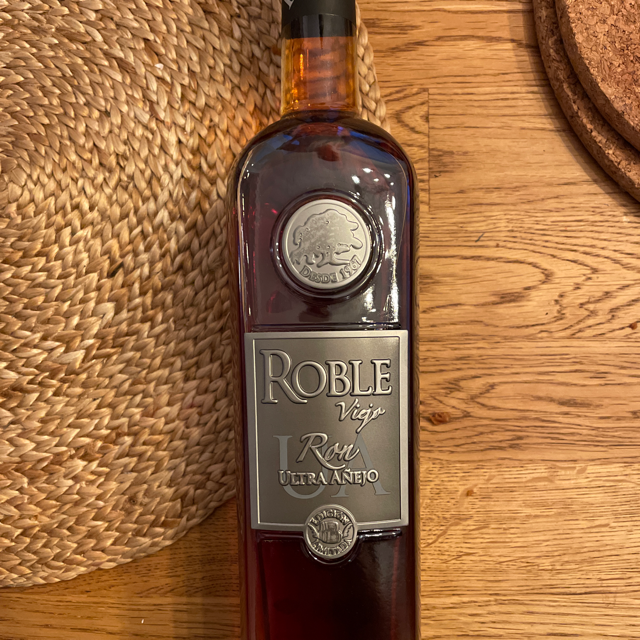 Roble Vigo Ron Ultra Anejo