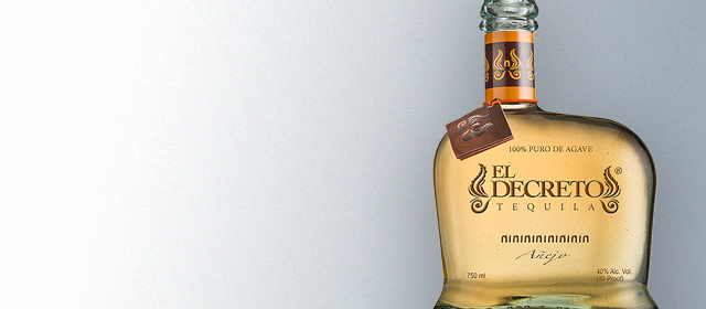 El Decreto Tequila Añejo