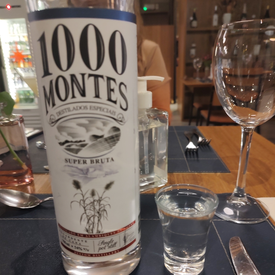 AGUARDENTE MIL MONTES SUPER BRUTA