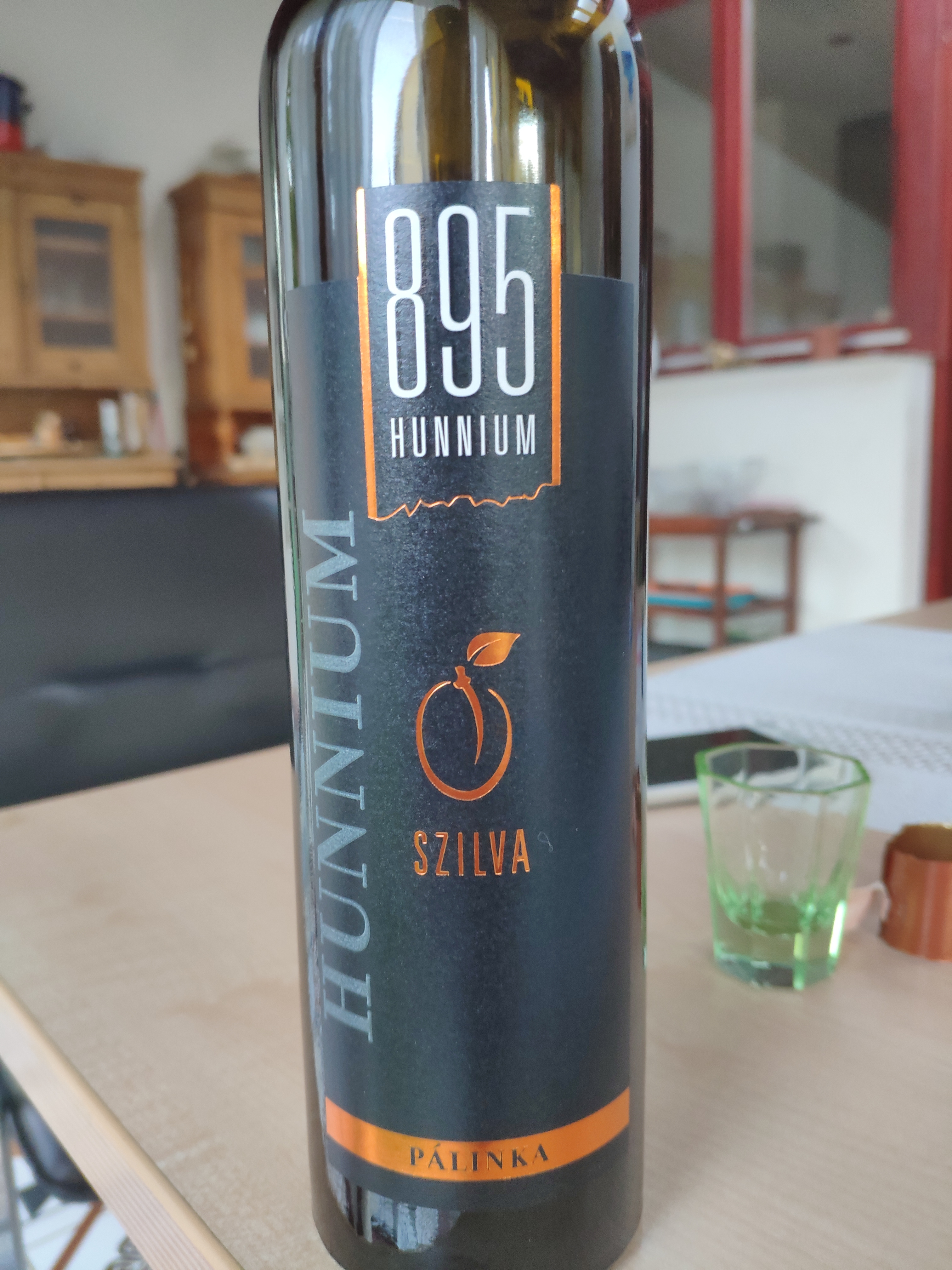 895 Hunnium Szilvapálinka