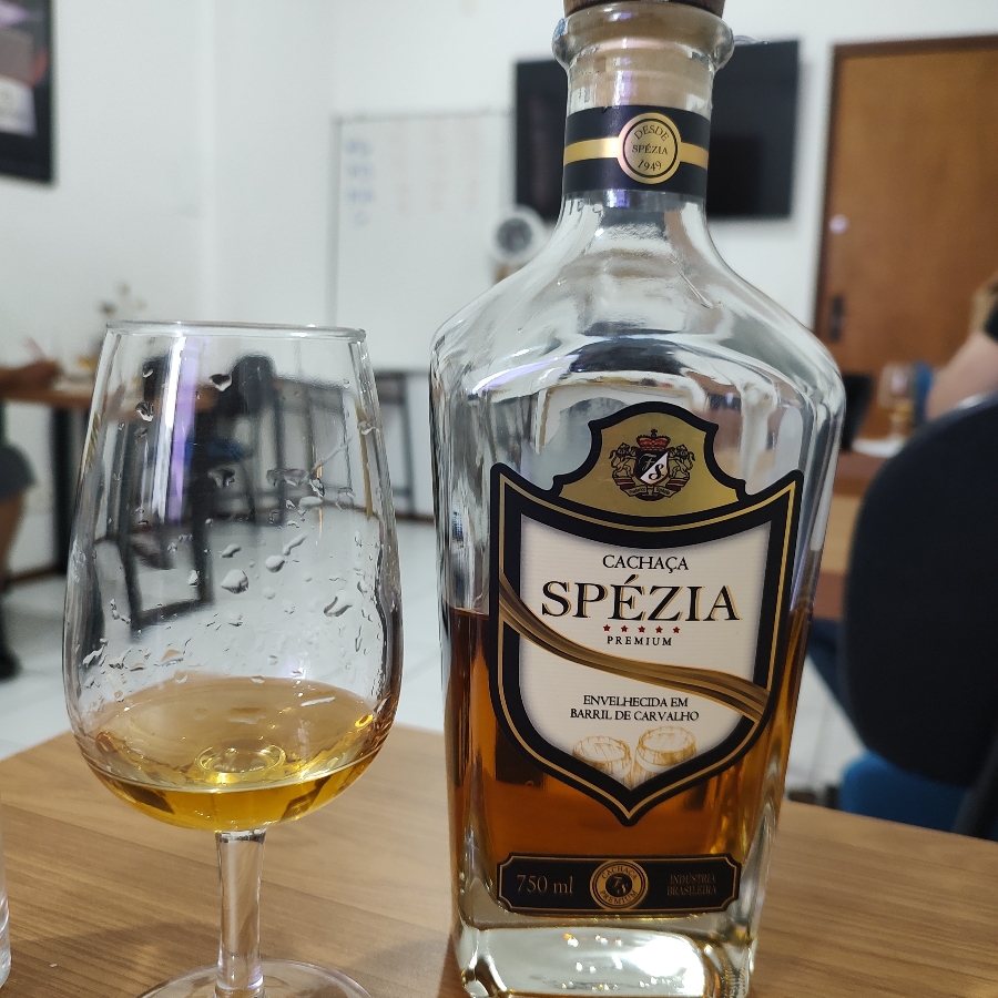CACHAÇA SPEZIA PREMIUM ENVELHECIDA EM CARVALHO