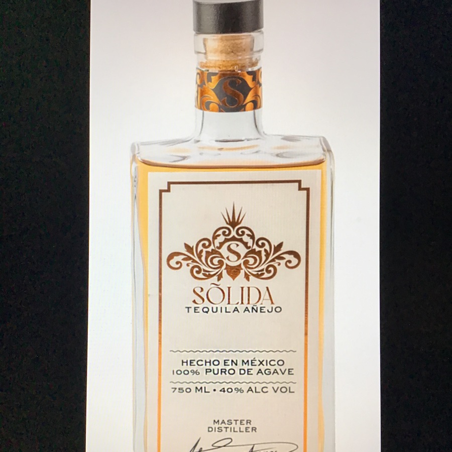 Solida Añejo