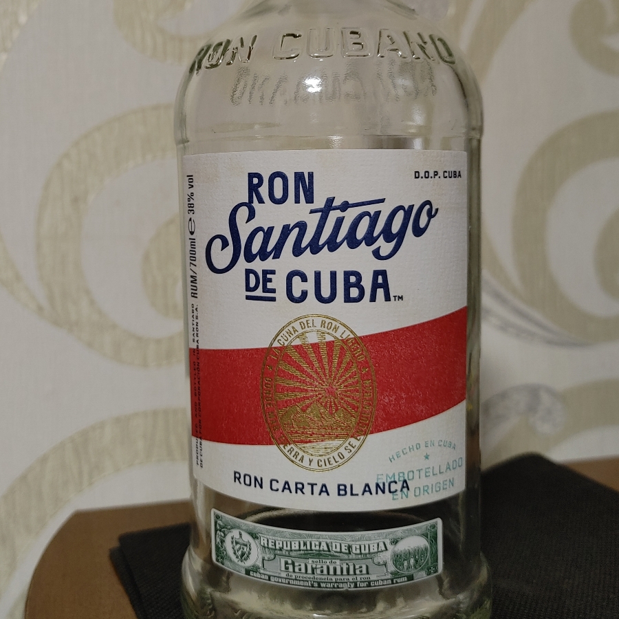 Ron Santiago de Cuba Carta Blanca