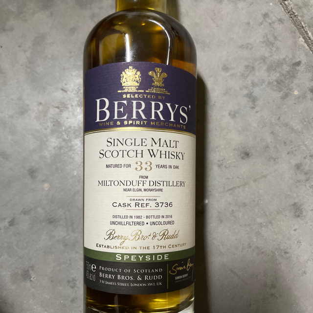 BERRYS SINGLE MALT 33 YEAR