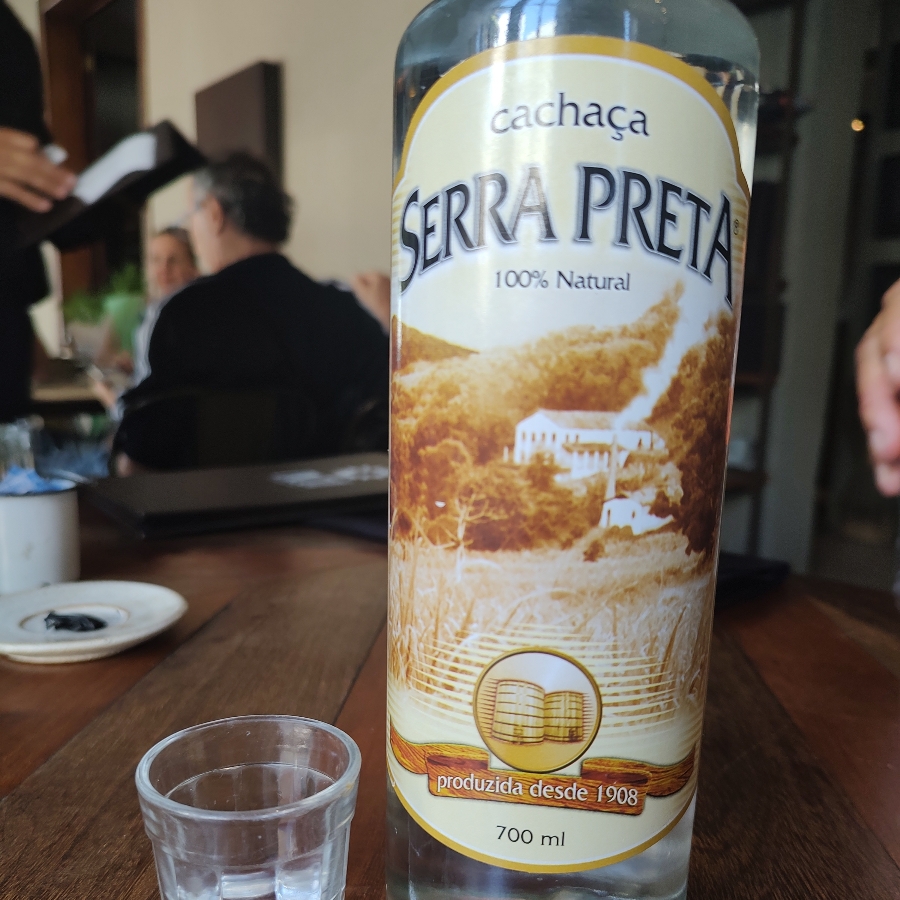 CACHAÇA SERRA PRETA PRATA