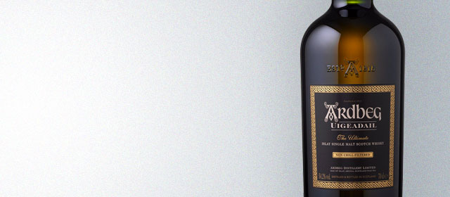 Ardbeg Uigeadail 700ml サインあり Ardbeg Uigeadail The Ultimate Islay Single Malt Scotch Whisky