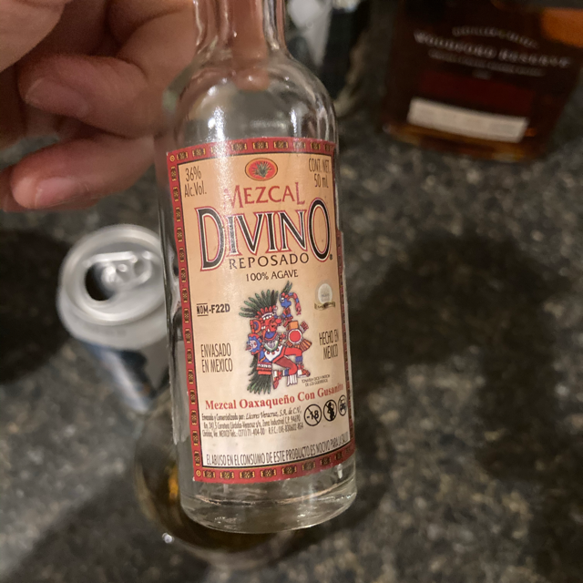 Divino mezcal reposado