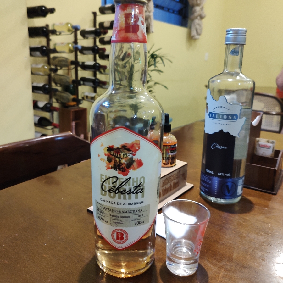 CACHAÇA ENGENHO BURITI CÊBESTA CARVALHO FRANCÊS, AMERICANO, AMBURANA
