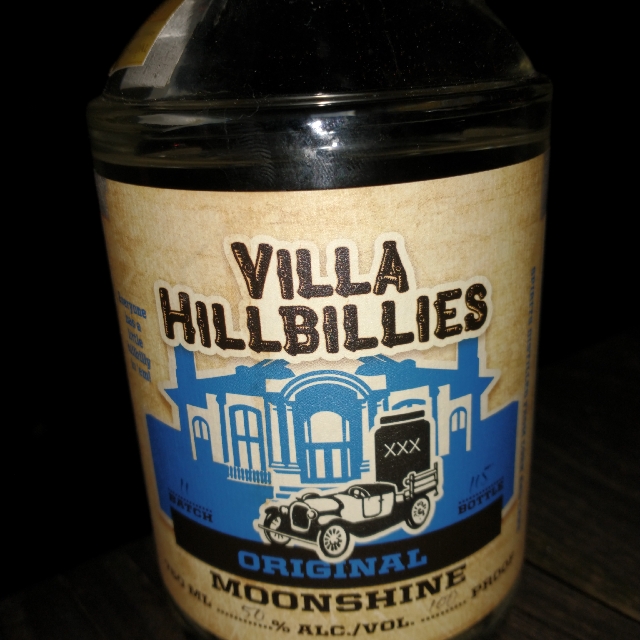 Villa Hillbillies Moonshine