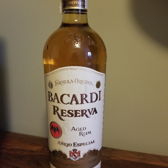 Bacardi Reserva Añejo Especial