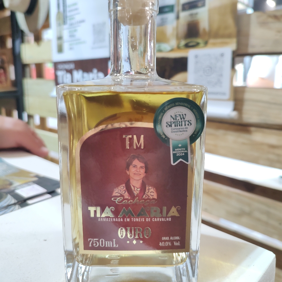 CACHAÇA TIA MARIA OURO CARVALHO