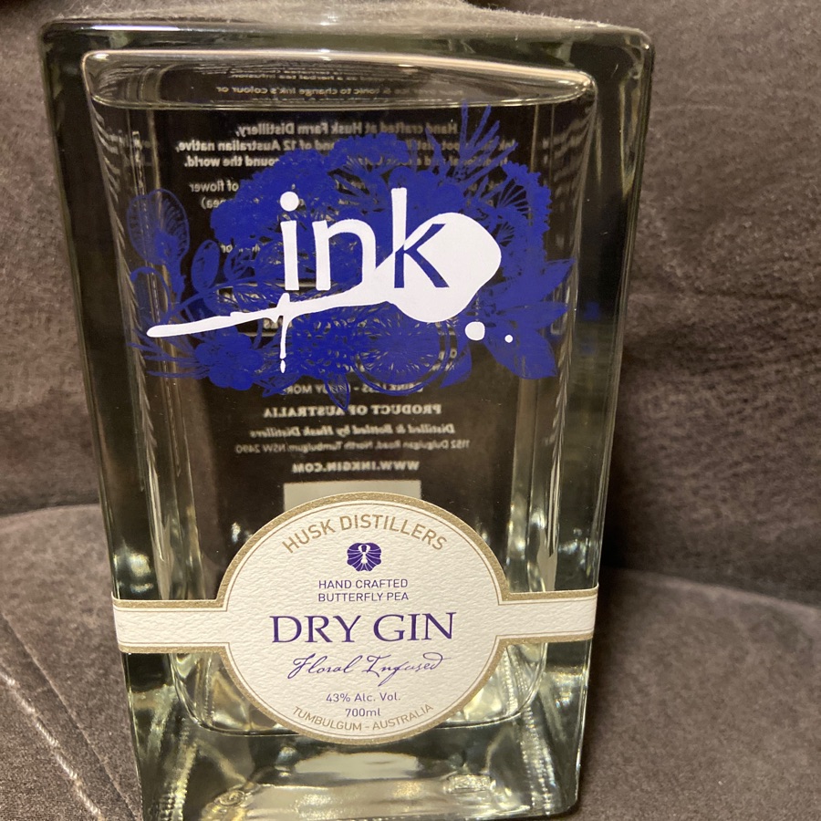 Hudk Distillers Ink Dry Gin
