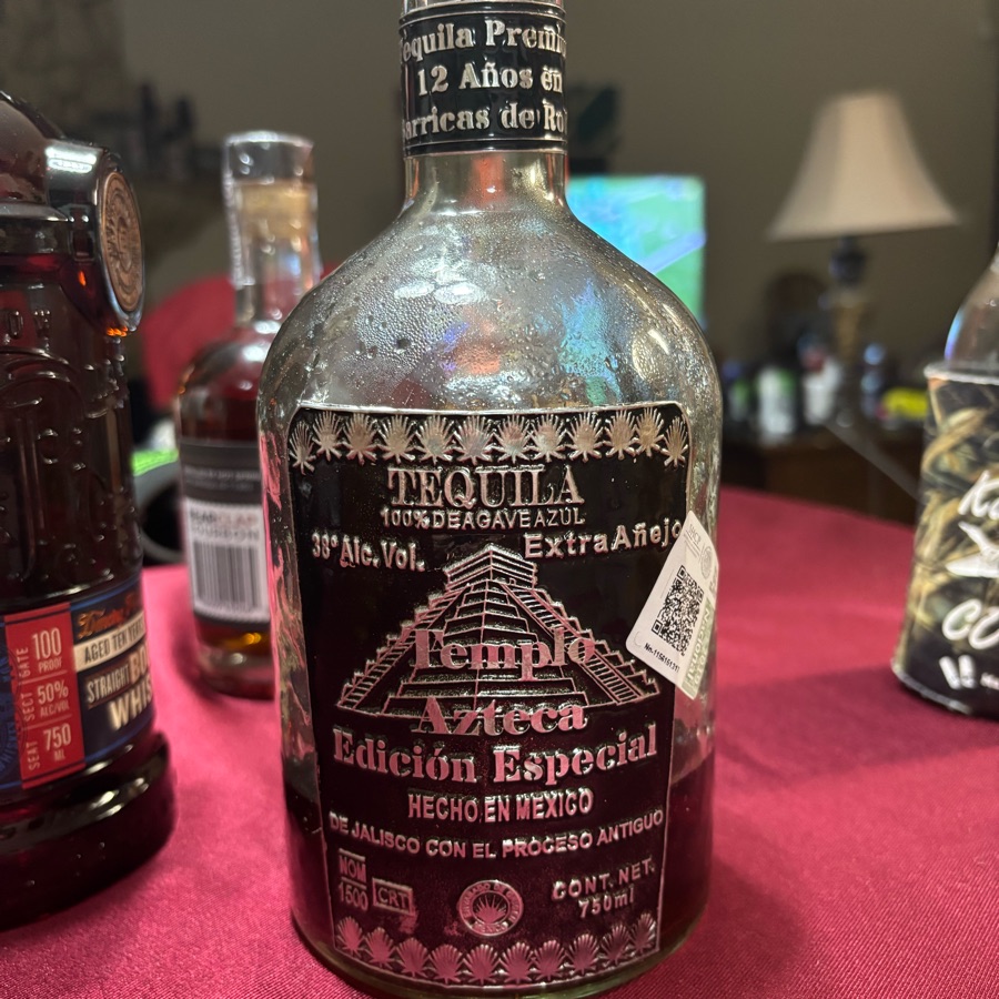 Templo Azteca Edición Especial Extra Añejo
