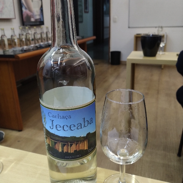 CACHAÇA JECEABA JEQUITIBÁ