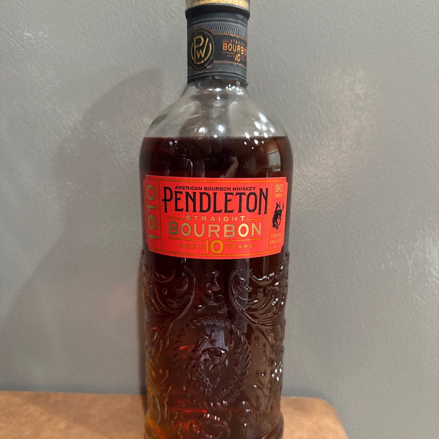 Pendleton 1910 10 Year Straight Bourbon