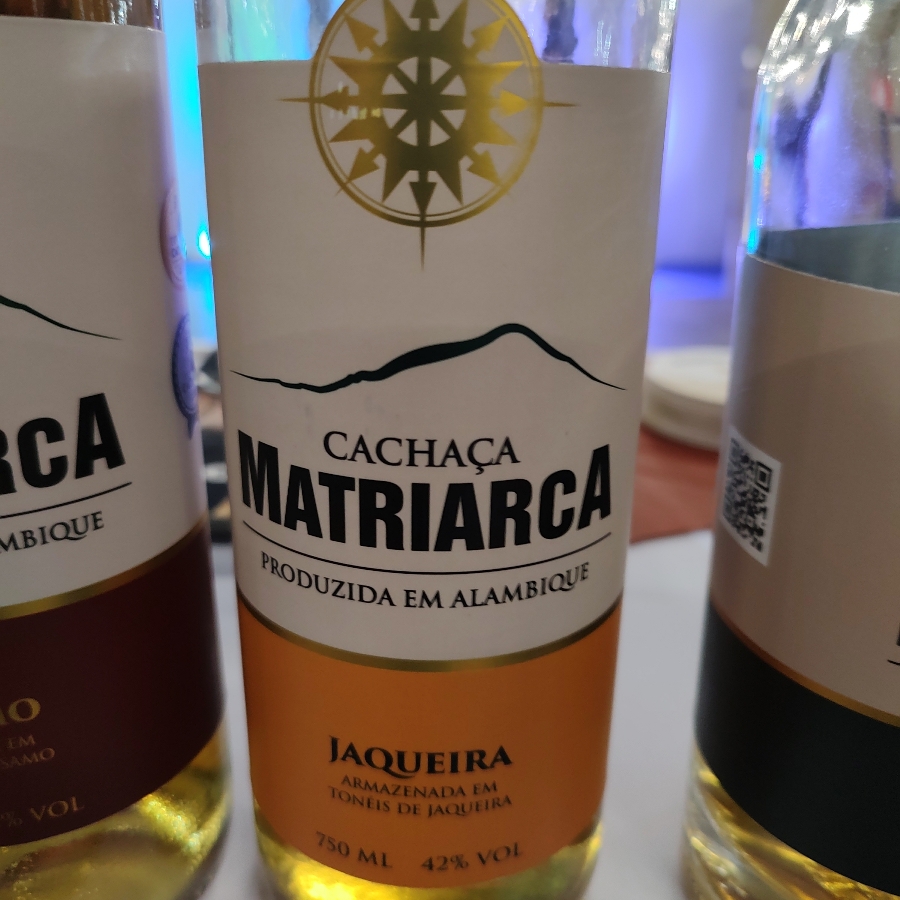 CACHAÇA MATRIARCA JAQUEIRA