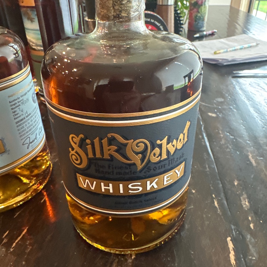Silk Velvet Whiskey Small Batch Select