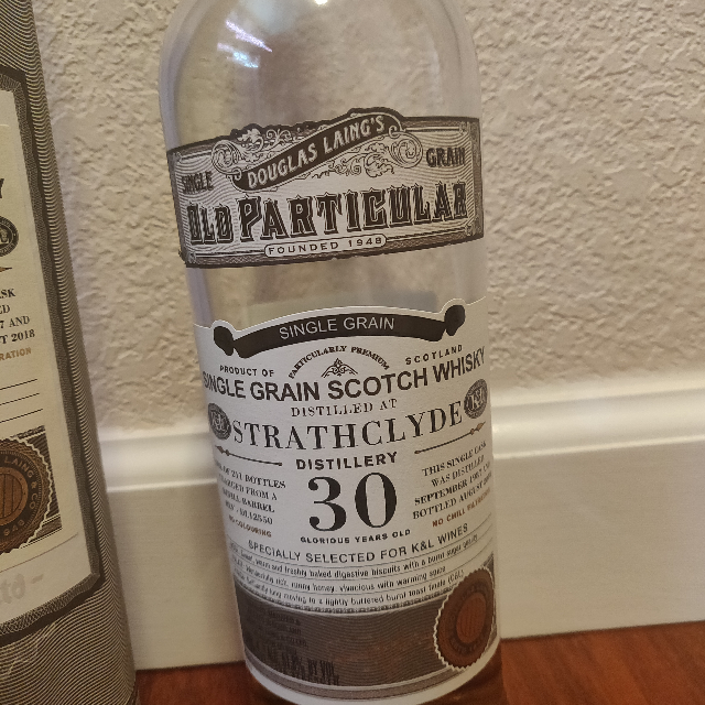 Strathclyde 30 single grain Old Particular