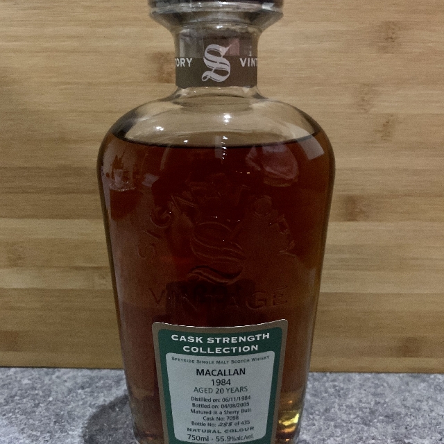 Macallan 1984 Signatory Vintage 20yo Cask Strength