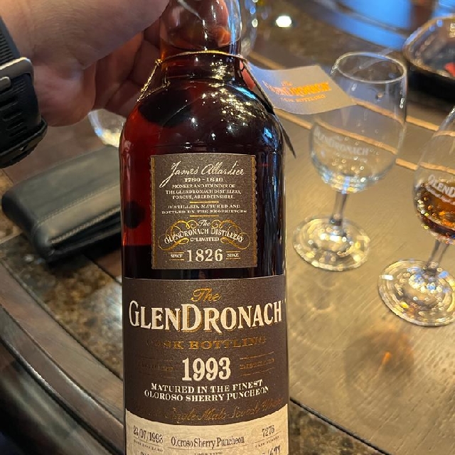 The Glendronach 1993 Single Cask Oloroso Sherry Cask #7276
