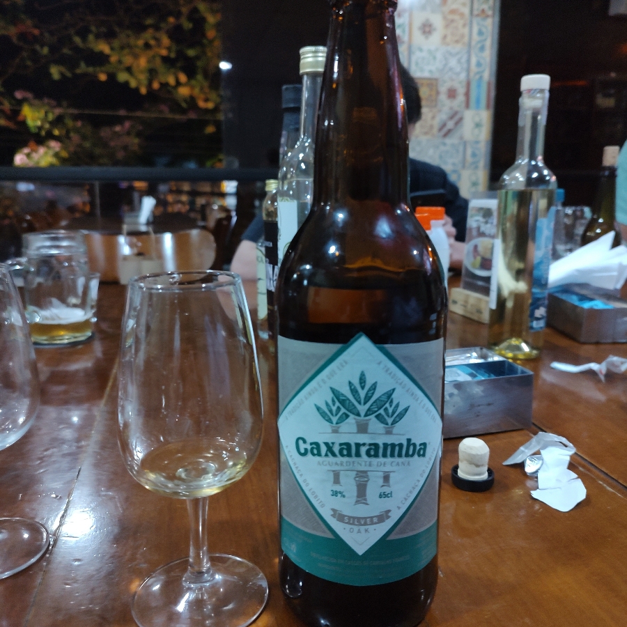 CAXARAMBA AGUARDENTE DE CANA SILVER OAK