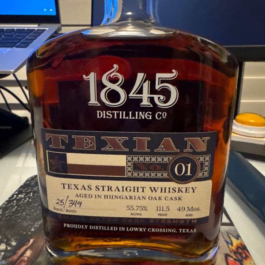 Texia - 1845 Distilling Texas Straight Whisky - Aged in Hungarian Oak - Batch 01