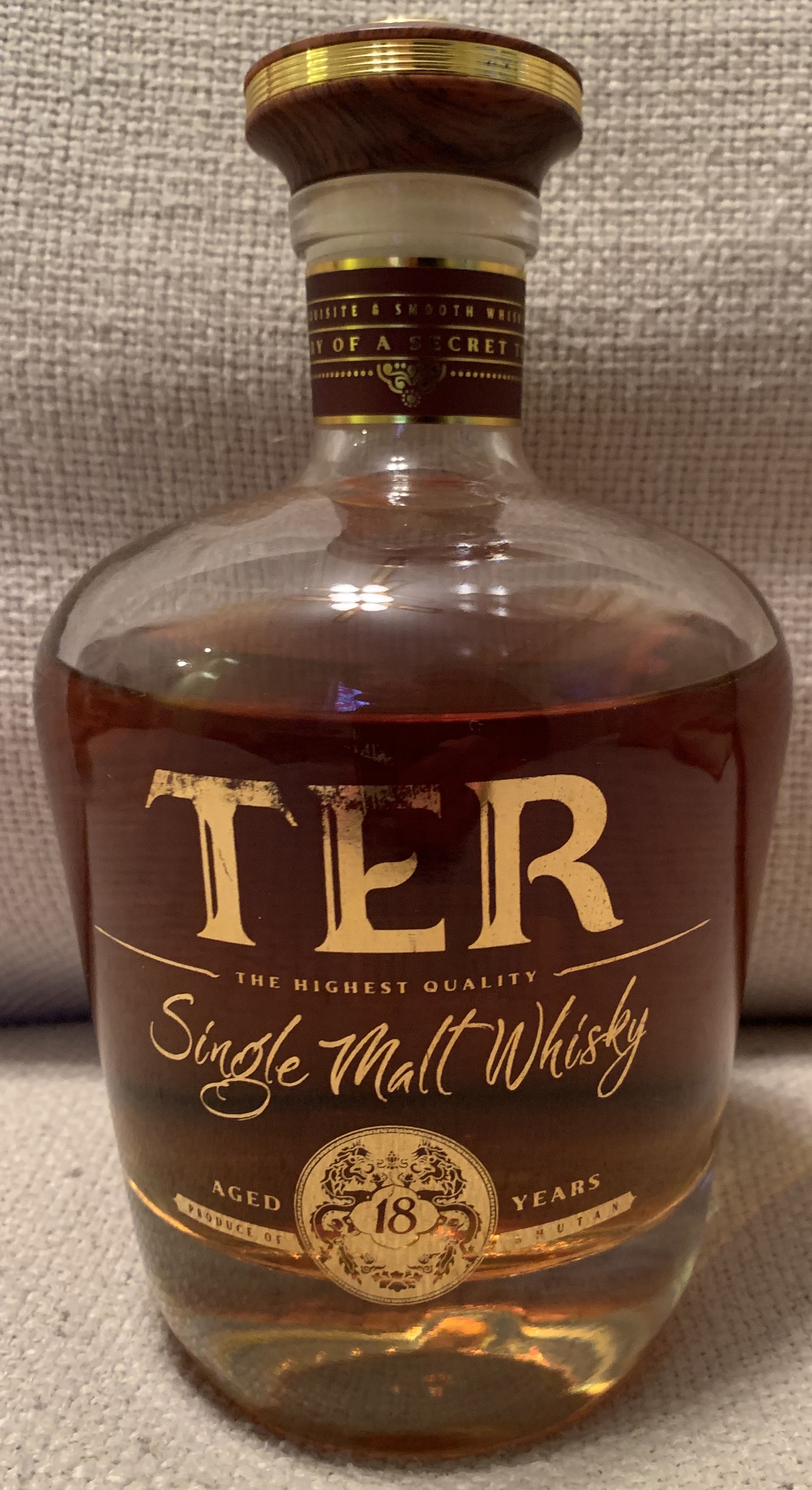 TÈR 18 year single Malt Whiskey
